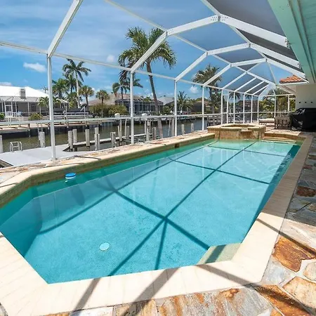 Elevated 342 - Sunny Waterfront Pool And Spa 3 Bed Home